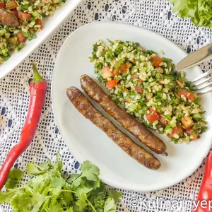Колбаски мергез из говядины и баранины с салатом табуле. Пошаговый рецепт с видео