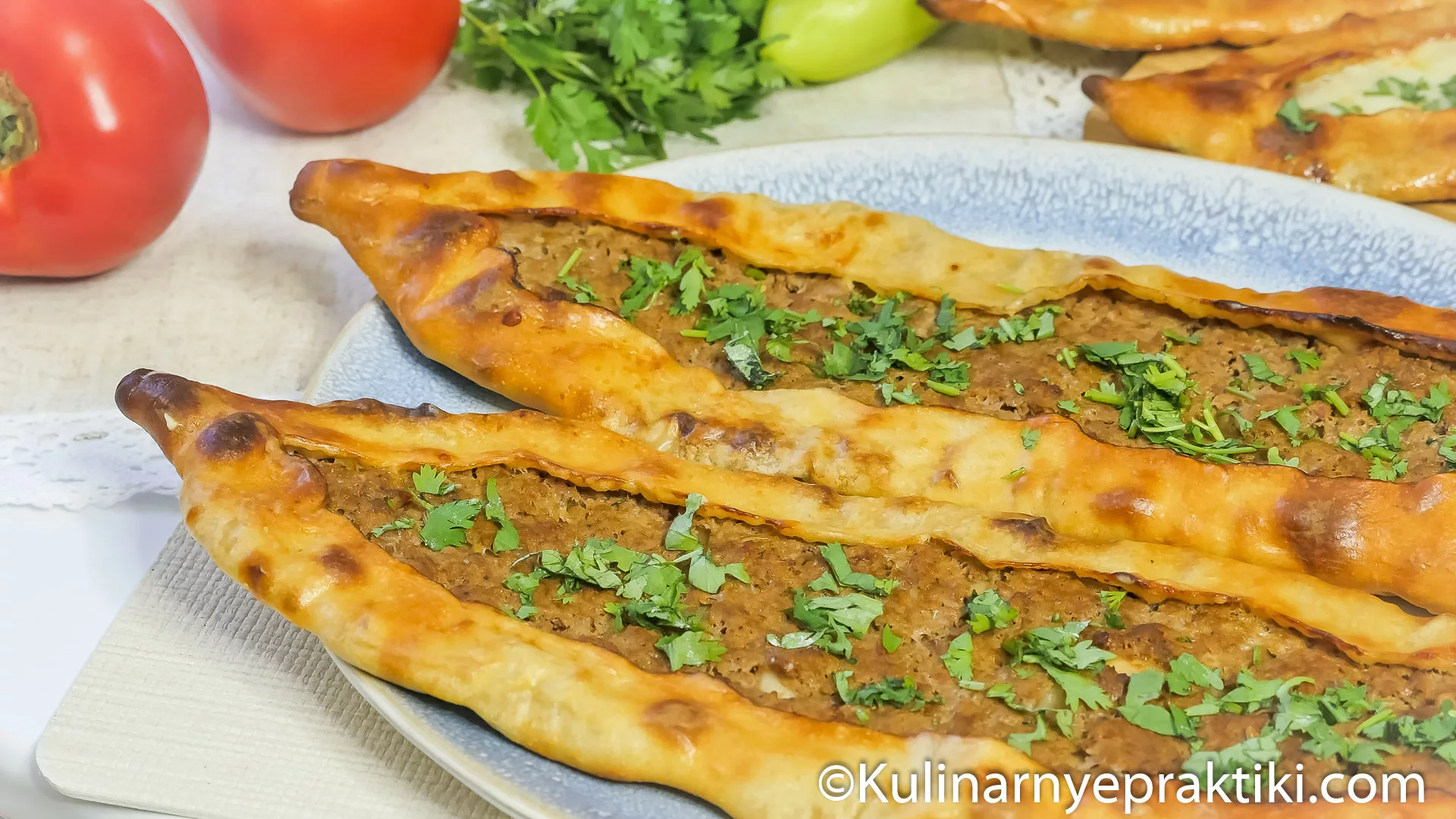 Как приготовить турецкие лепешки пиде с мясом в духовке. Пошаговый рецепт с видео